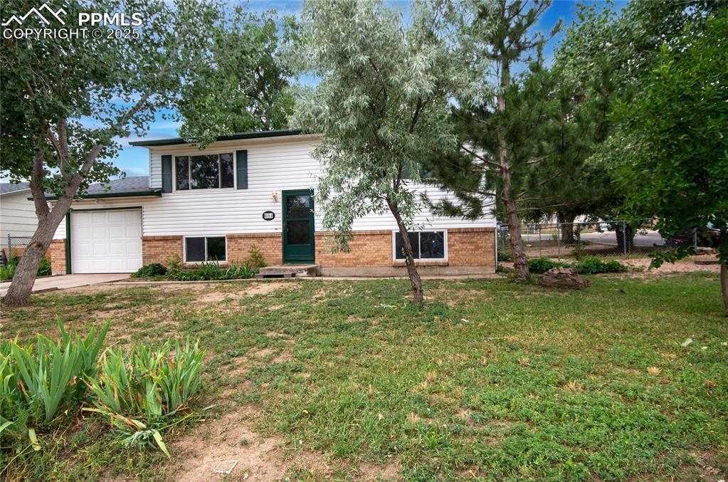 1884 Pepperwood Dr., Colorado Springs, CO 80910