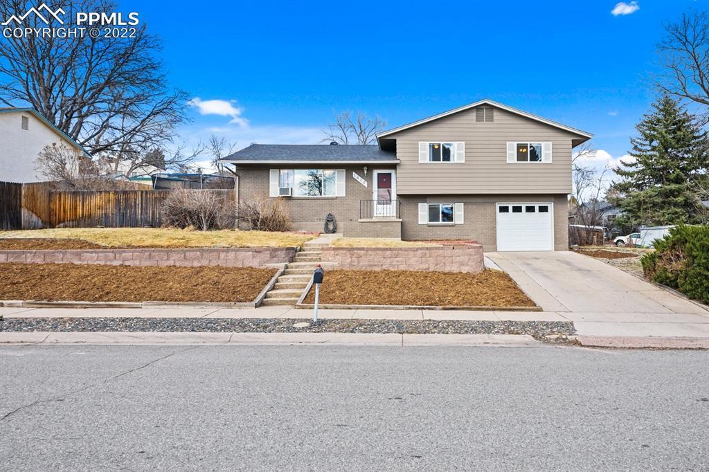 1620 Acacia Dr., Colorado Springs, CO 80907
