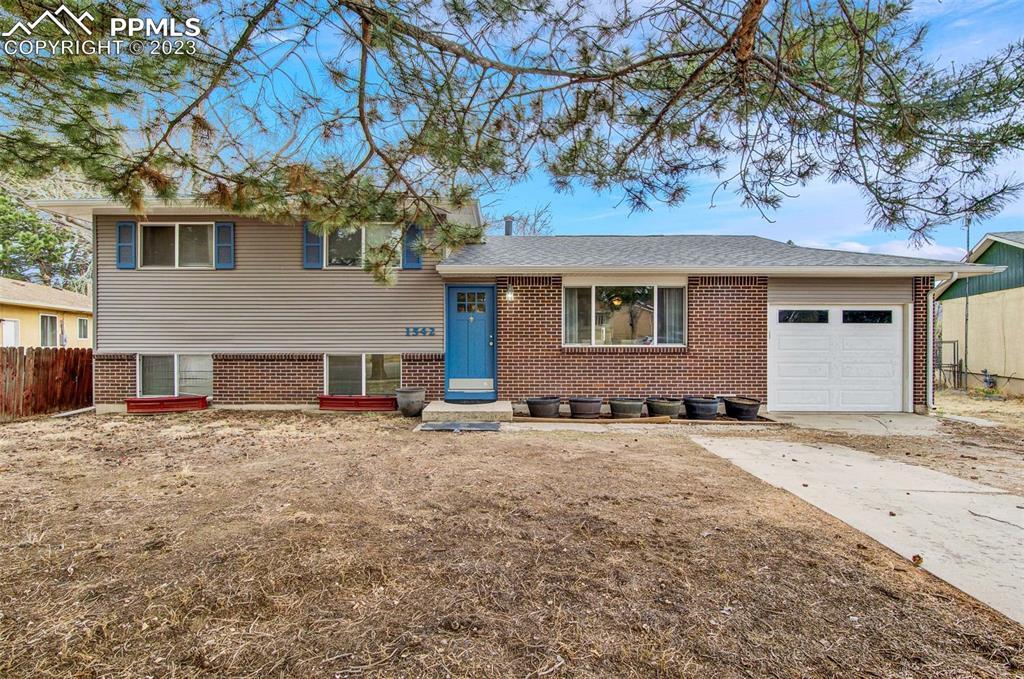 1542 Keaton Ln., Colorado Springs, CO 80915