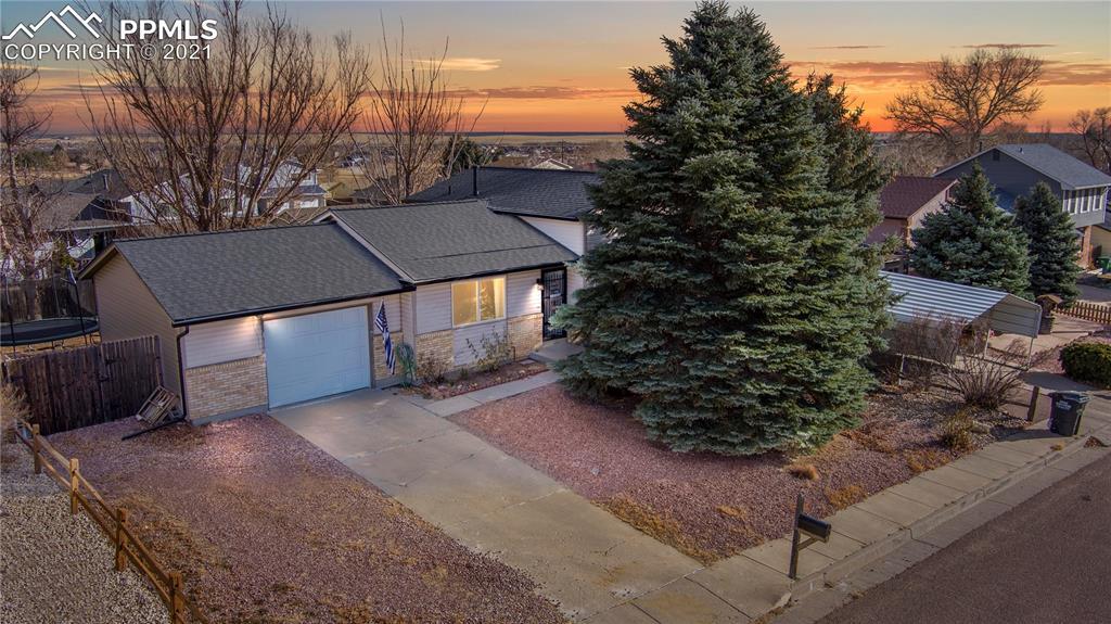 6825 Cedar Edge Dr., Colorado Springs, CO 80911