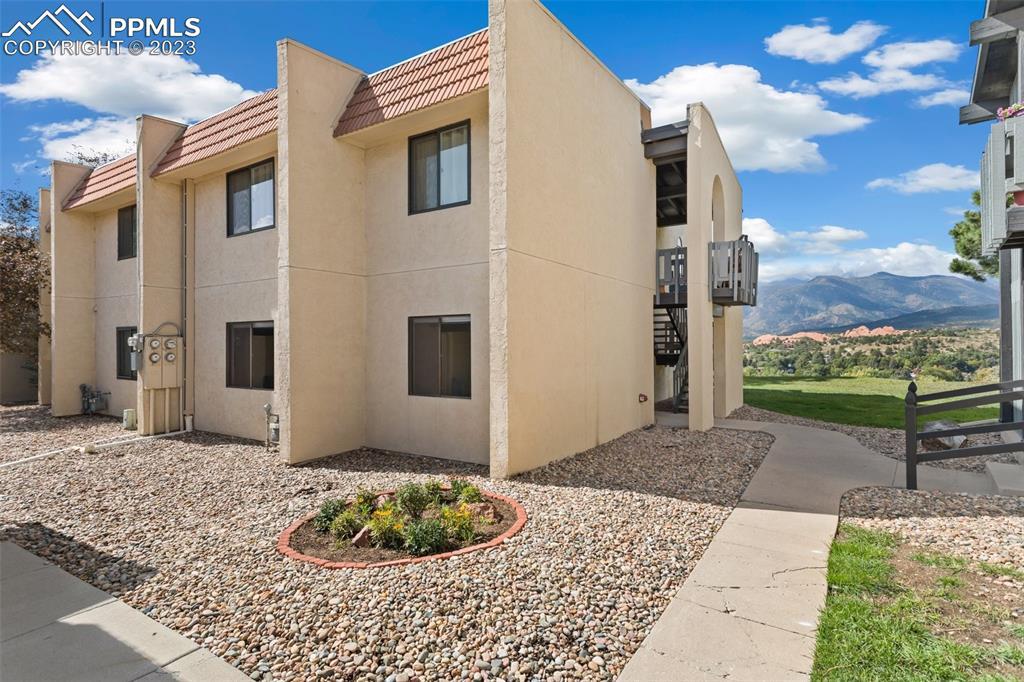 1054 Fontmore Rd. #B, Colorado Springs, CO 80904
