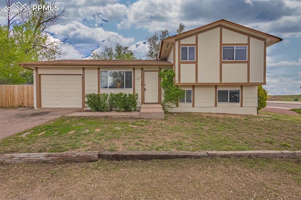 4242 Drennan Rd., Colorado Springs, CO 80916