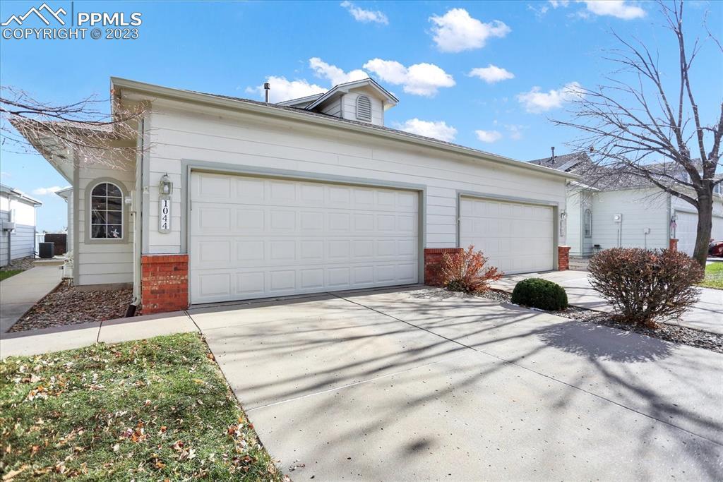 1044 Samuel Point, Colorado Springs, CO 80906