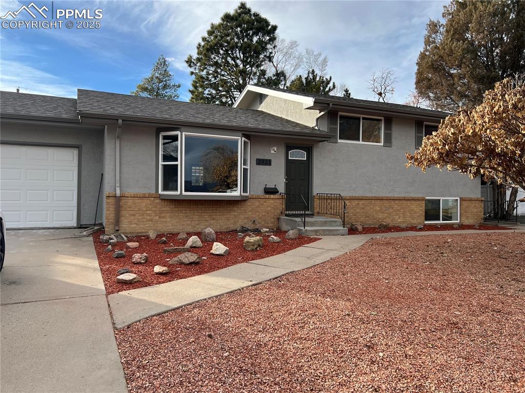 2921 Country Club Dr., Pueblo, CO 81008