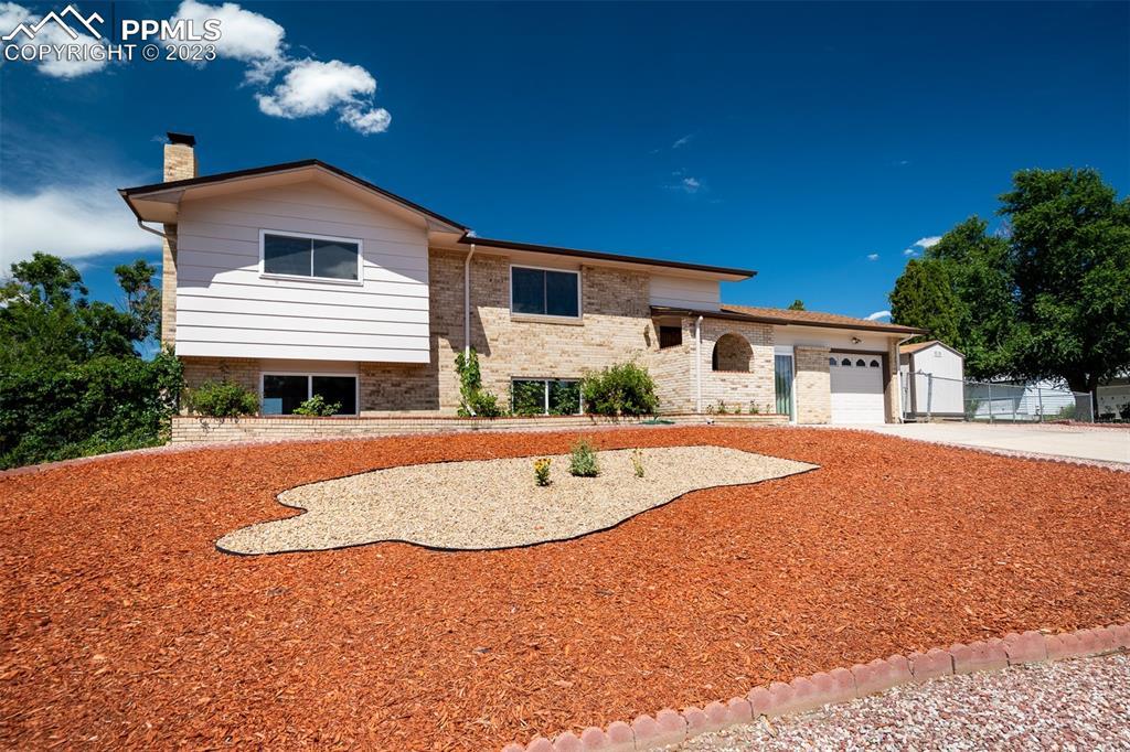 6780 Defoe Ave., Colorado Springs, CO 80911