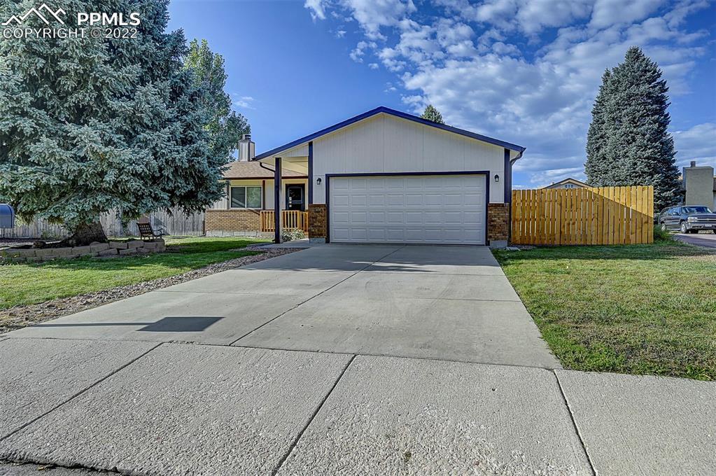 5085 Whip Tr., Colorado Springs, CO 80917