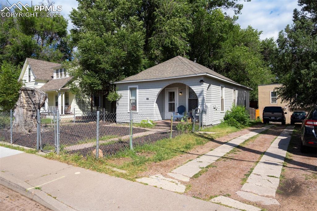 130 E Brookside St., Colorado Springs, CO 80905