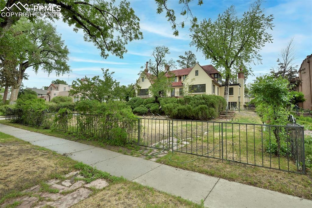 1433 Alamo Ave., Colorado Springs, CO 80907