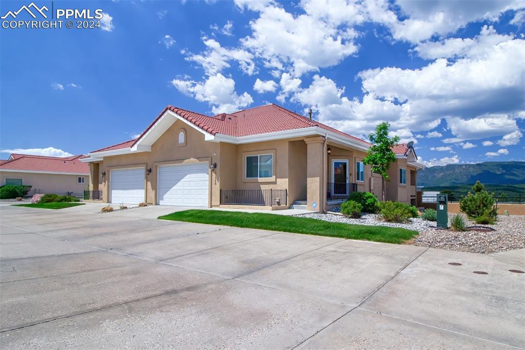 13940 Paradise Villas Grove, Colorado Springs, CO 80921