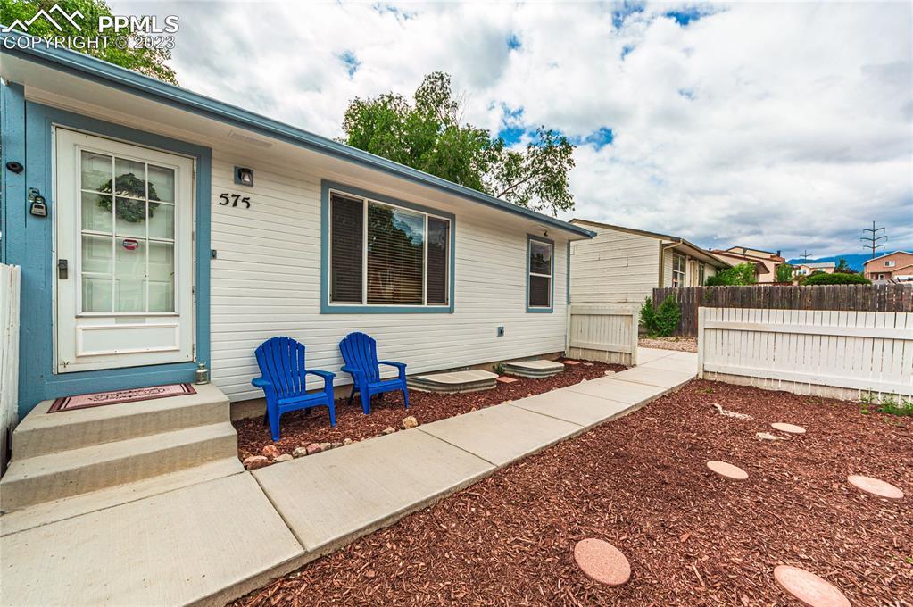 575 Prestonwood Dr., Colorado Springs, CO 80907