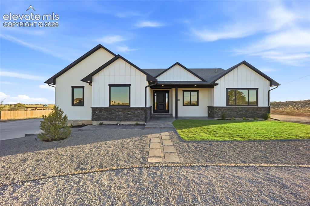 1237 N Challenger Pl., Pueblo West, CO 81007
