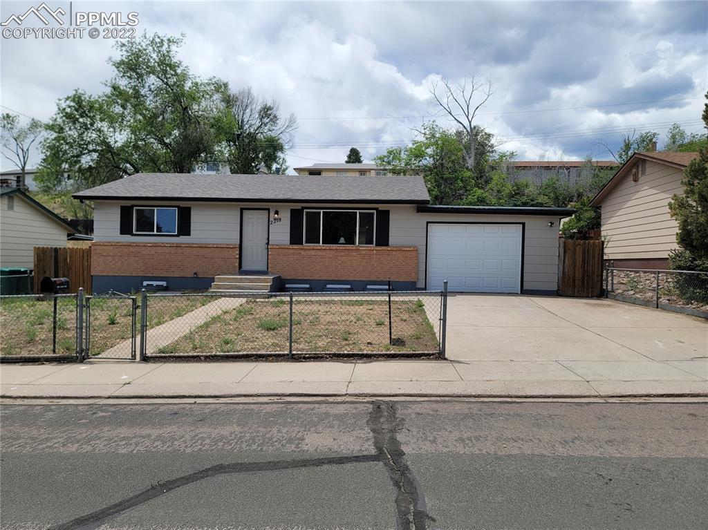 2218 Sumter Dr., Colorado Springs, CO 80910