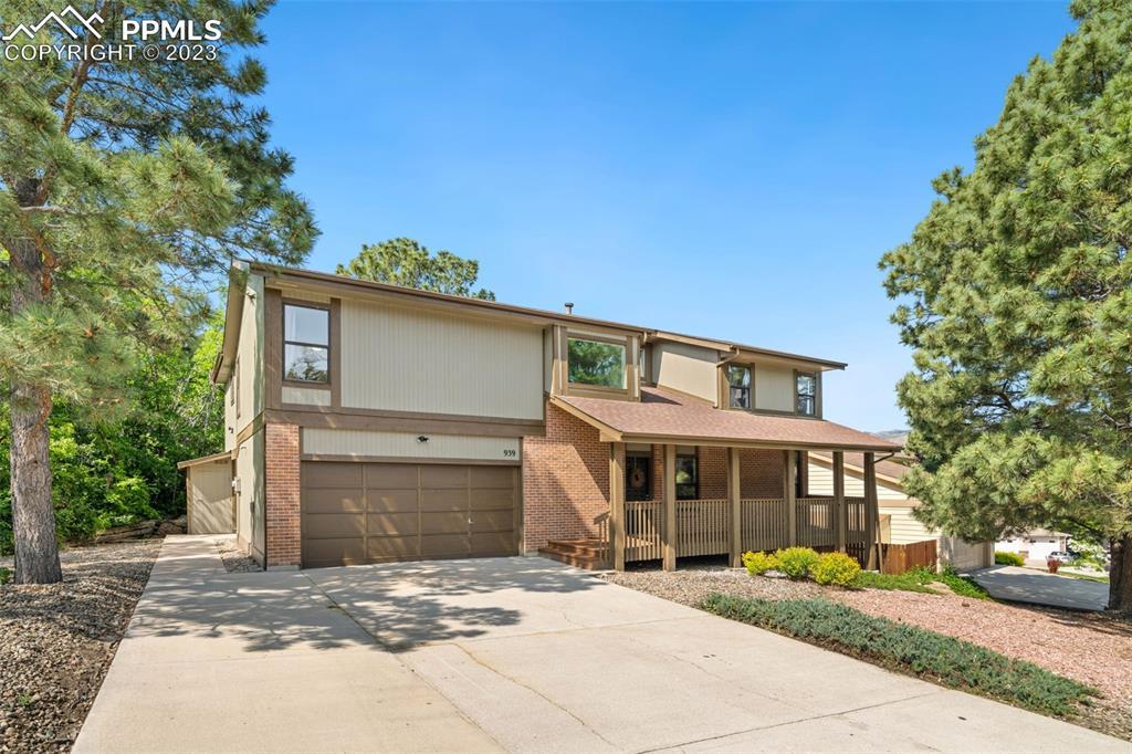 939 N Pulpit Rock Cir., Colorado Springs, CO 80918