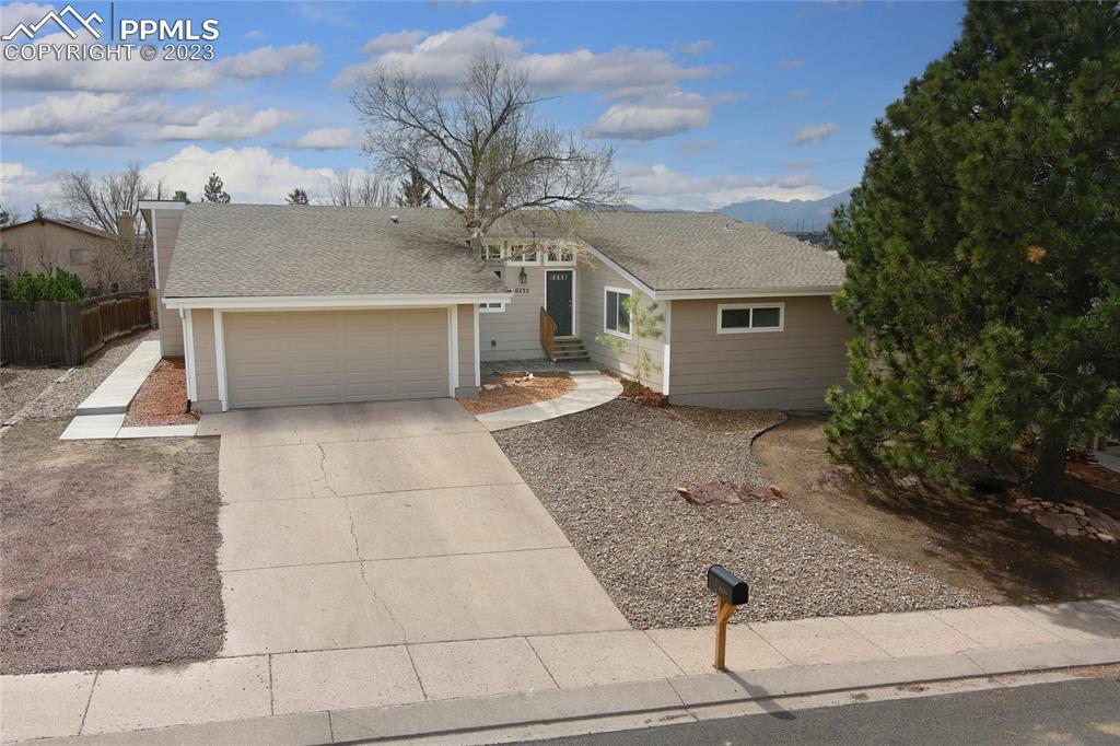 6235 Mach 1 Dr., Colorado Springs, CO 80918