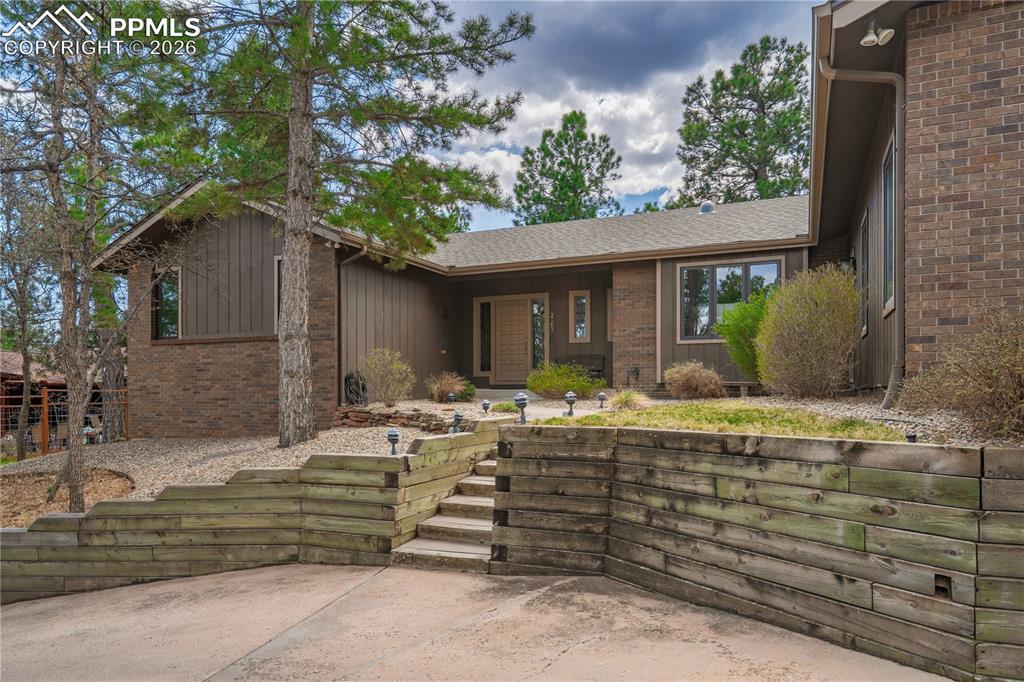 2405 Constellation Dr., Colorado Springs, CO 80906
