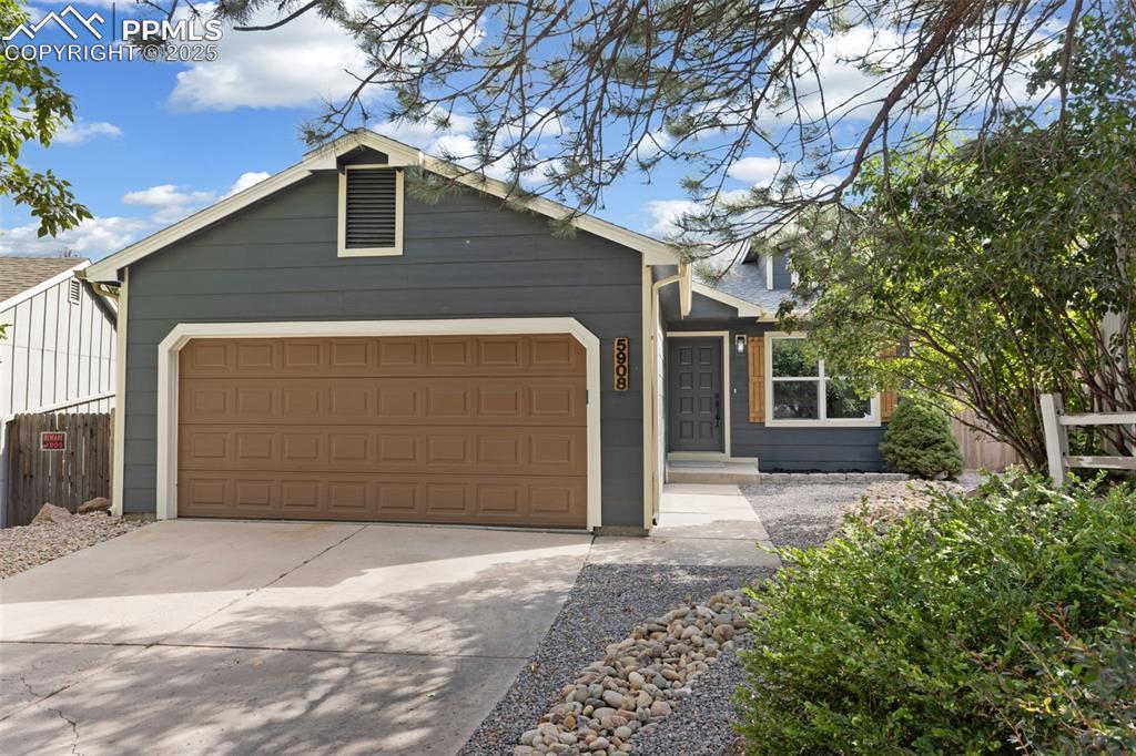 5908 Wisteria Dr., Colorado Springs, CO 80919