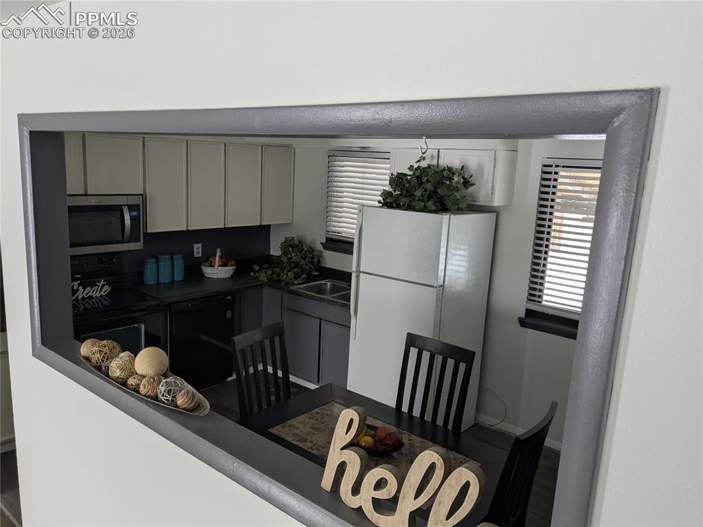 2128 Oakwood Ln., Pueblo, CO 81005