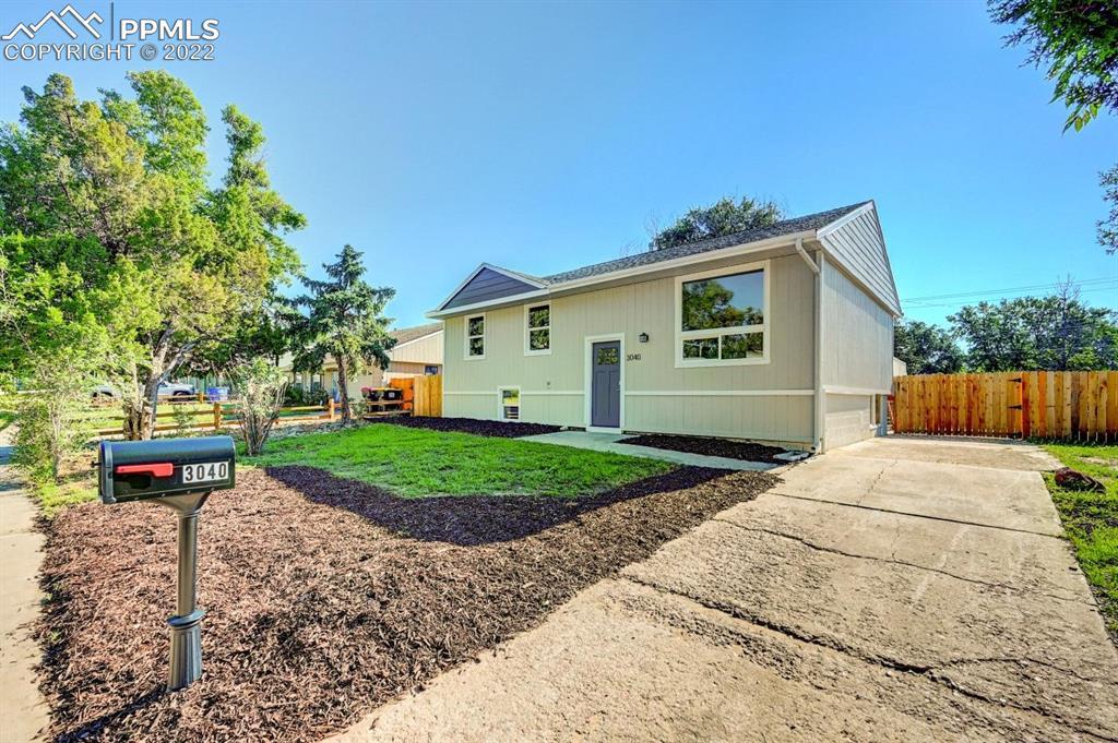 3040 Garland Ter., Colorado Springs, CO 80910