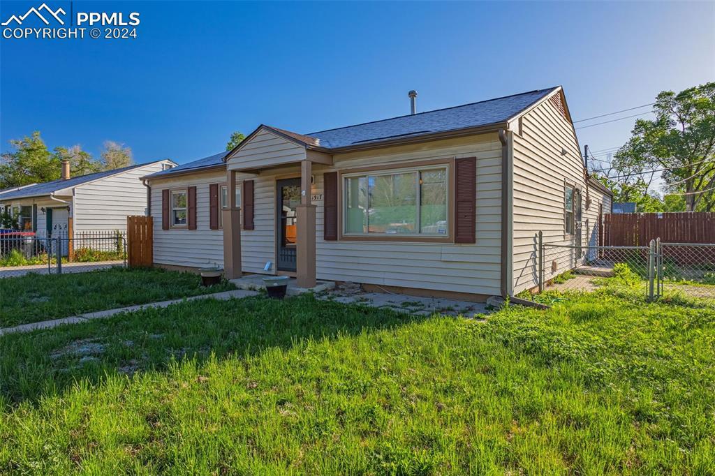 1917 Ouray Ave., Colorado Springs, CO 80905