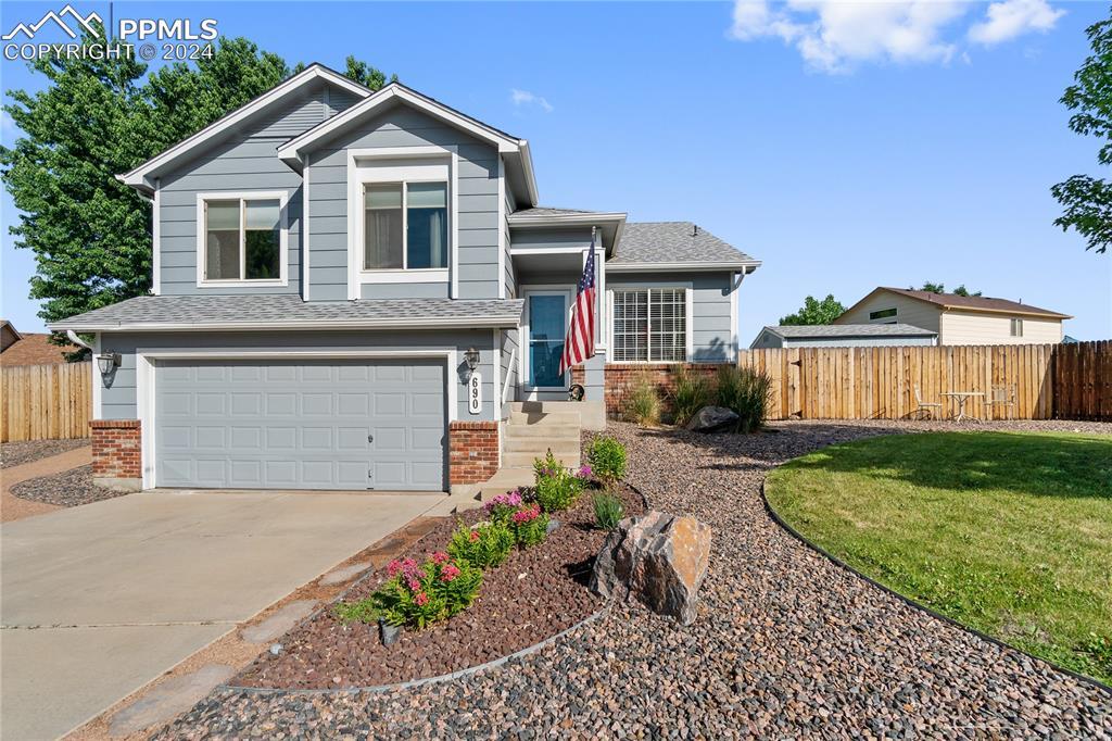 690 Snowpeak Ct., Colorado Springs, CO 80916