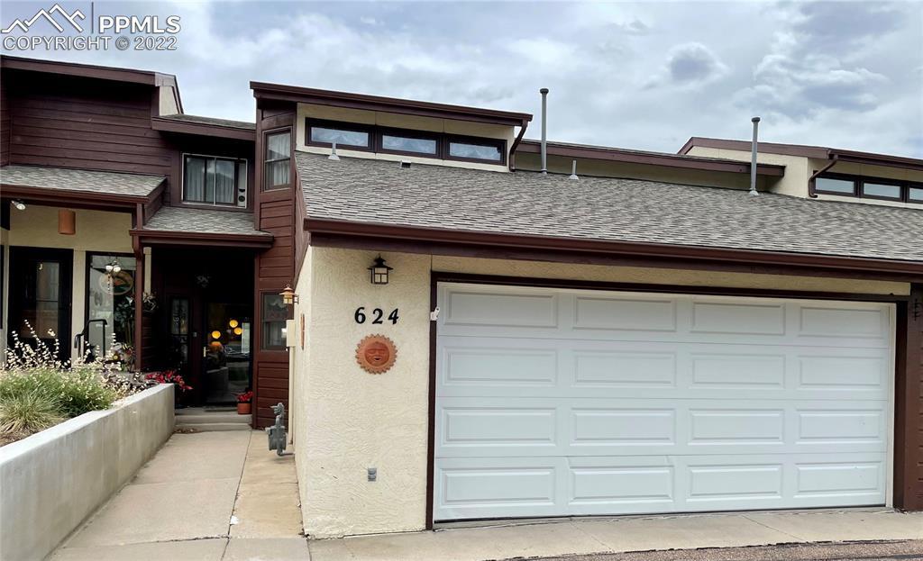 624 Lakewood Cir., Colorado Springs, CO 80910