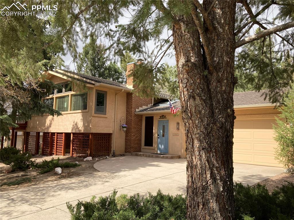 2885 Valencia Rd., Colorado Springs, CO 80917