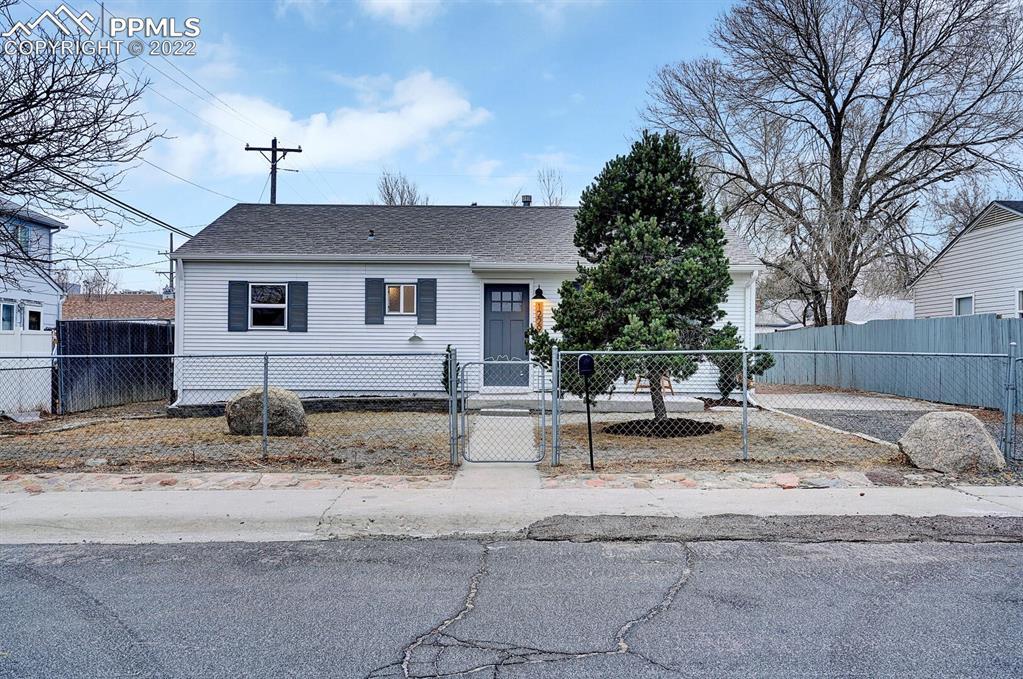 1229 Aspen Ave., Colorado Springs, CO 80905
