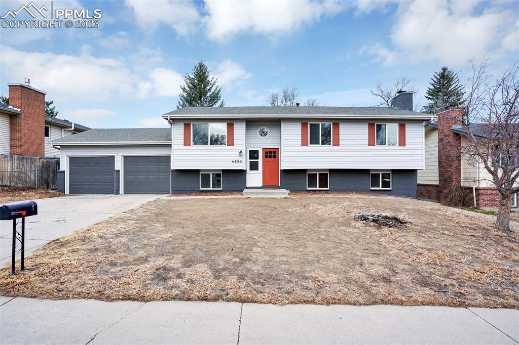 6820 Snead St., Colorado Springs, CO 80911