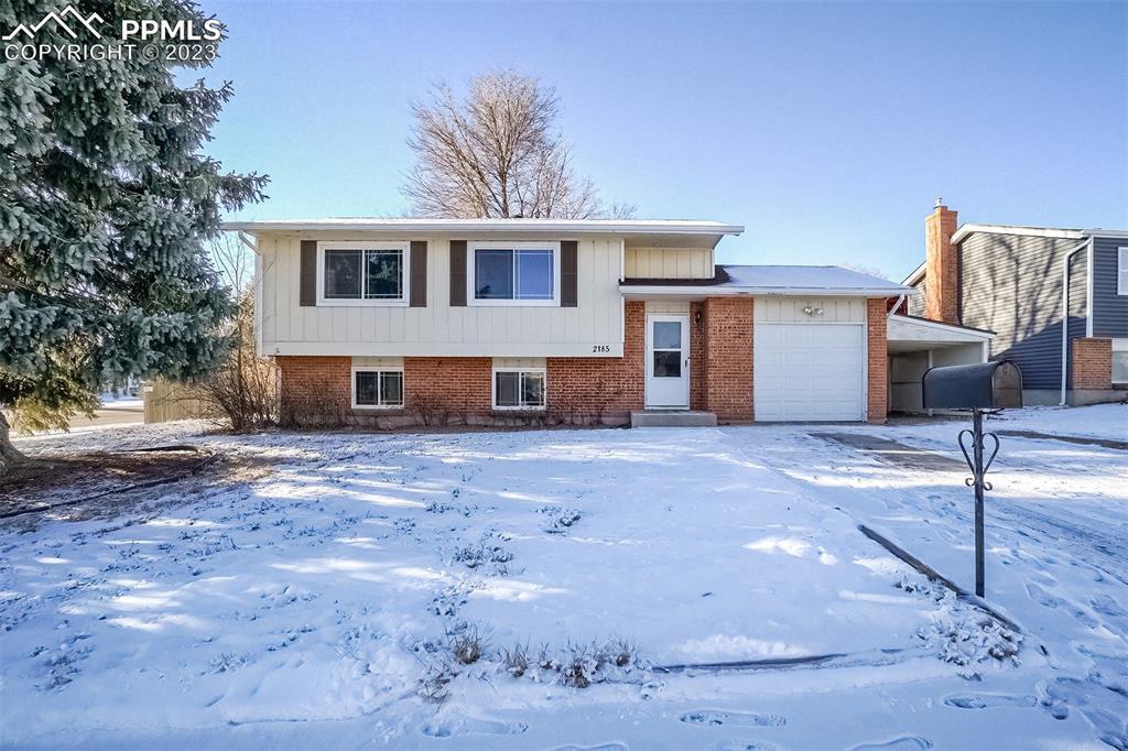 2185 Poteae Cir., Colorado Springs, CO 80915