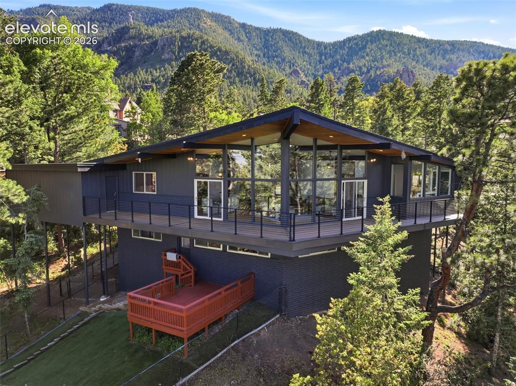 17 Pine Rd., Colorado Springs, CO 80906