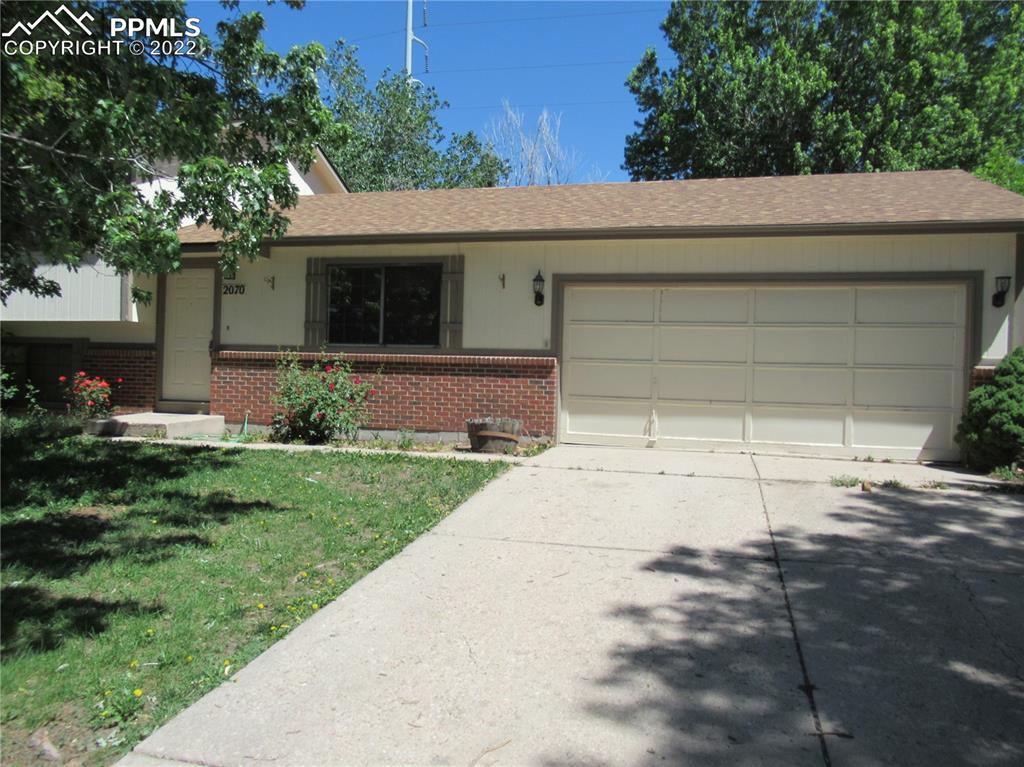 2070 N Whitehorn Dr., Colorado Springs, CO 80920