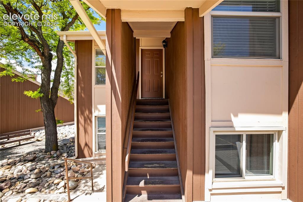 4413 N Carefree Cir. #B, Colorado Springs, CO 80917