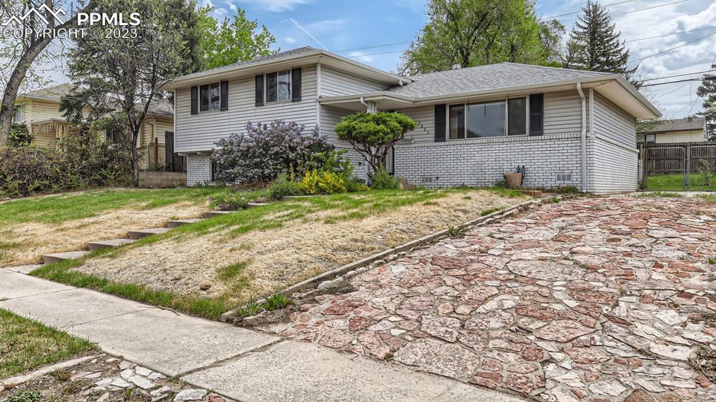 2003 N Circle Dr., Colorado Springs, CO 80909