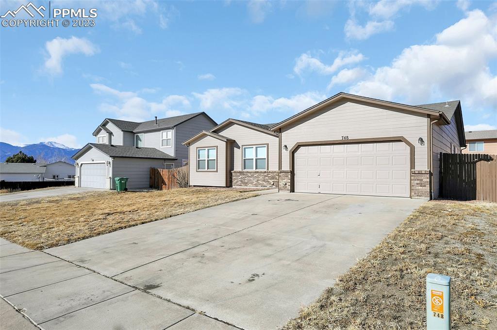 748 Foxwood Dr., Colorado Springs, CO 80911