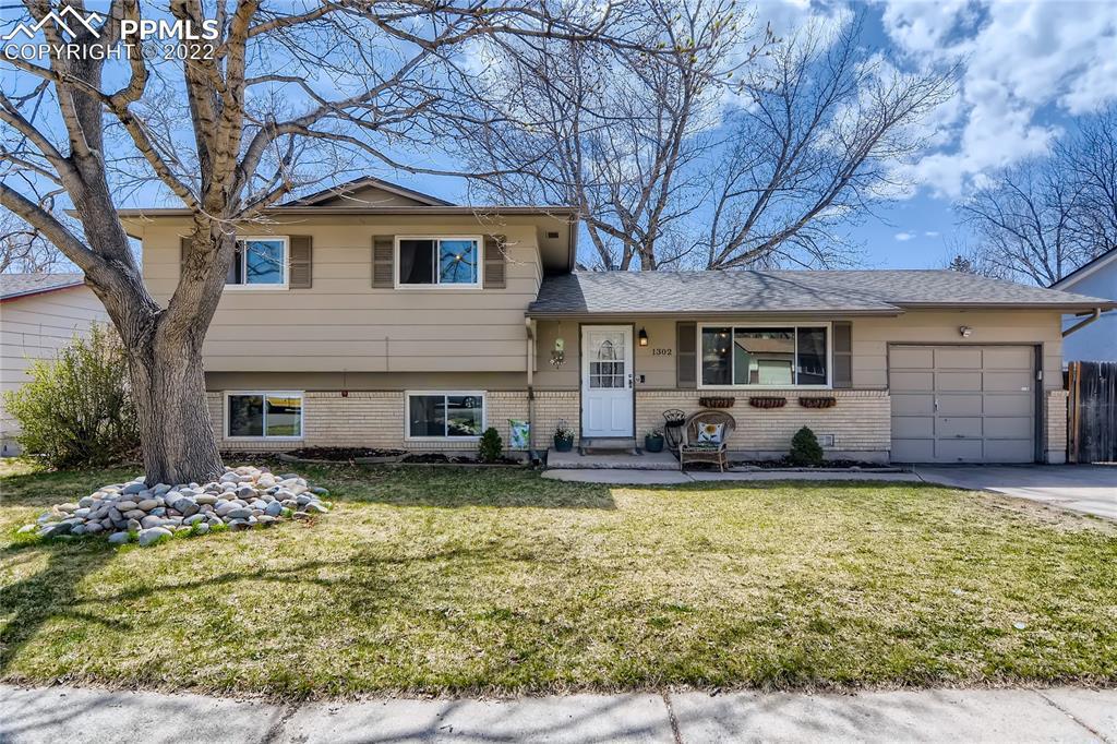 1302 Osgood Rd., Colorado Springs, CO 80915