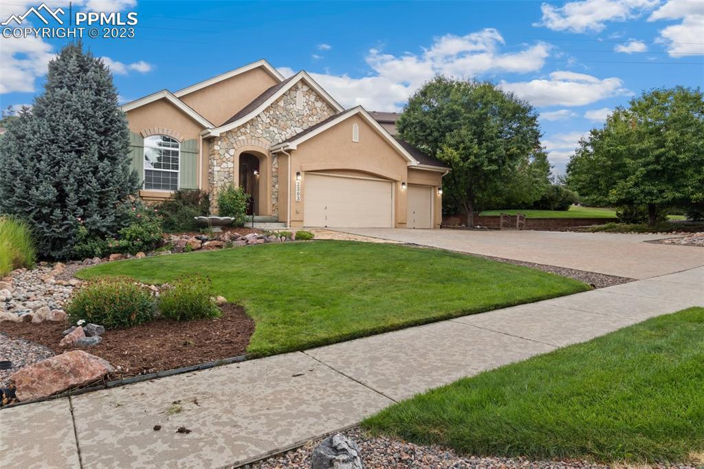 2303 Collegiate Dr., Colorado Springs, CO 80918