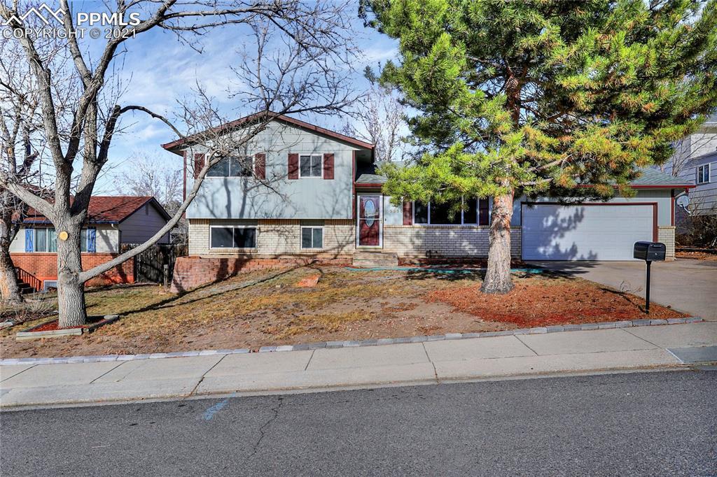 5830 Eldora Dr., Colorado Springs, CO 80917