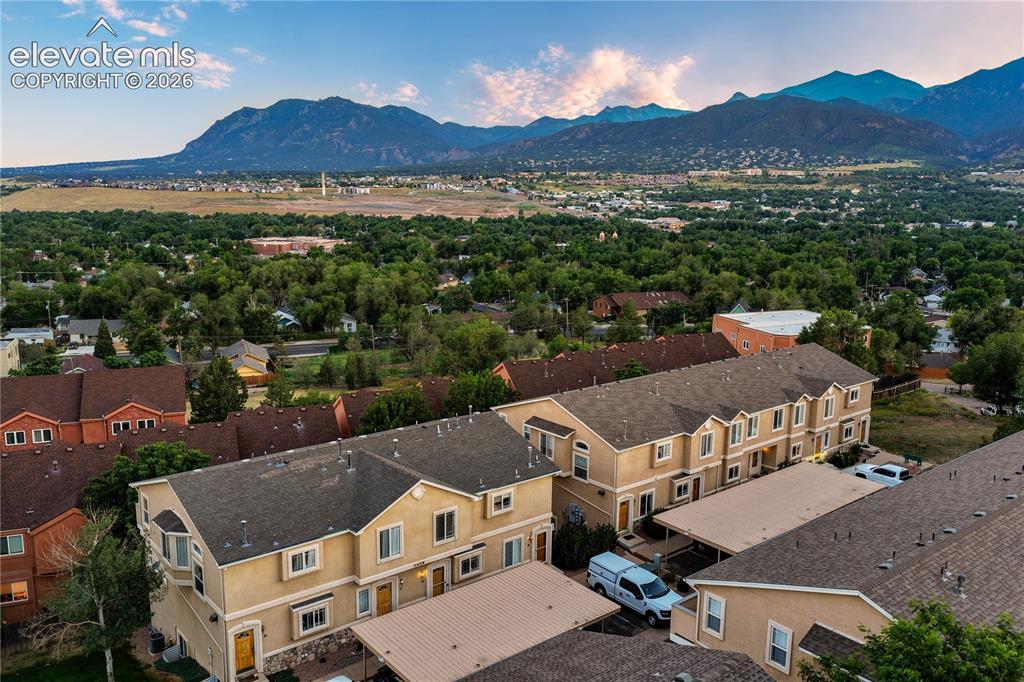 1479 Madison Ridge Heights #B, Colorado Springs, CO 80904
