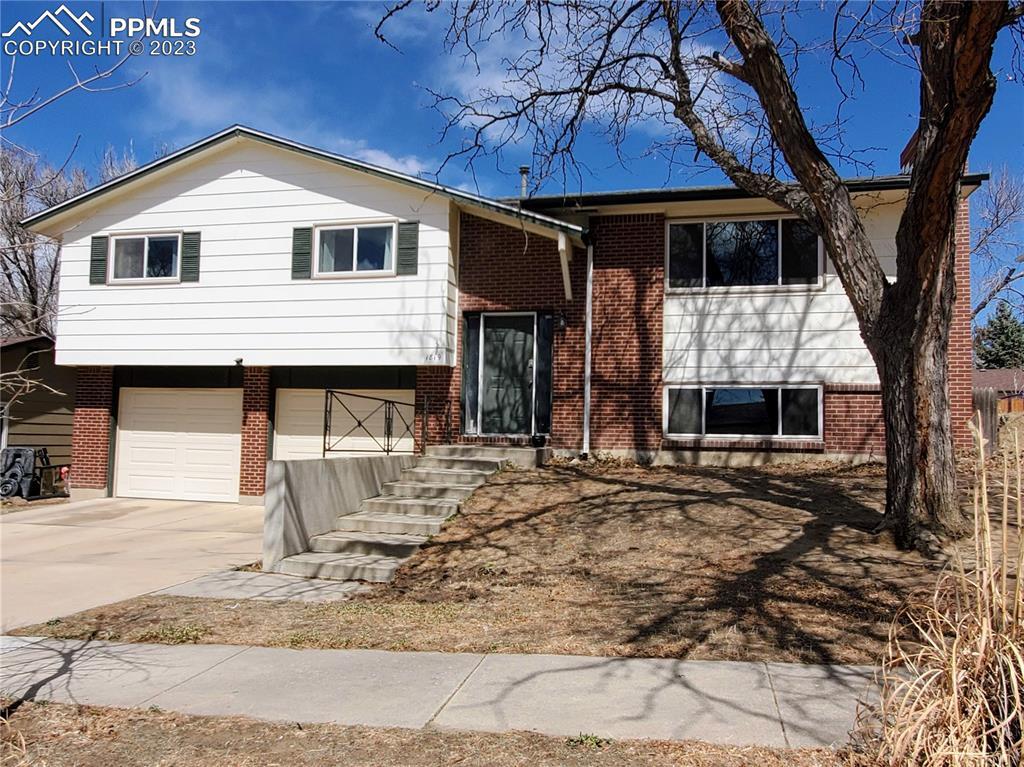 1819 Darley Dr., Colorado Springs, CO 80915