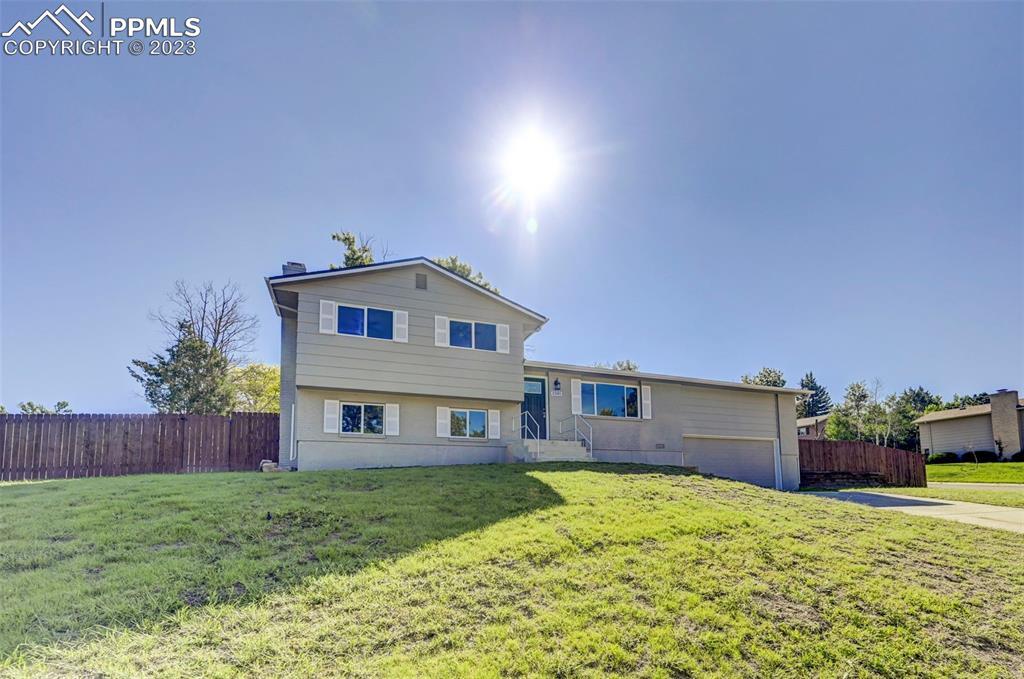 3345 Raindrop Dr., Colorado Springs, CO 80917