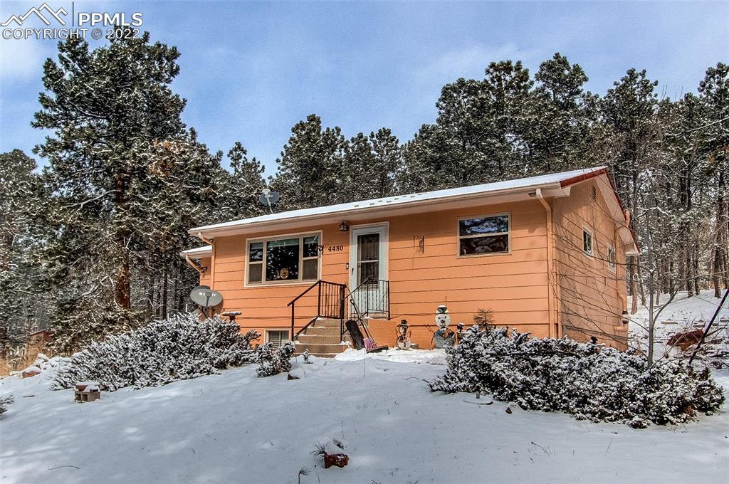 4480 Vale Rd., Colorado Springs, CO 80908