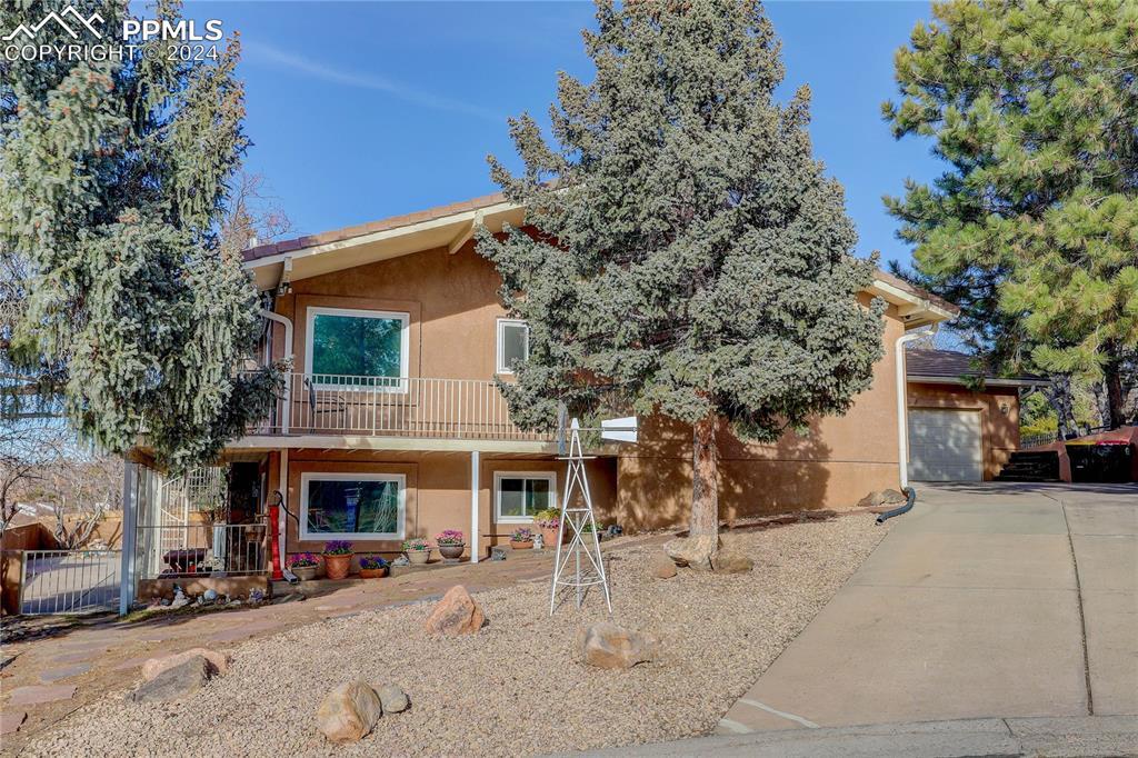 2432 Zane Cir., Colorado Springs, CO 80909