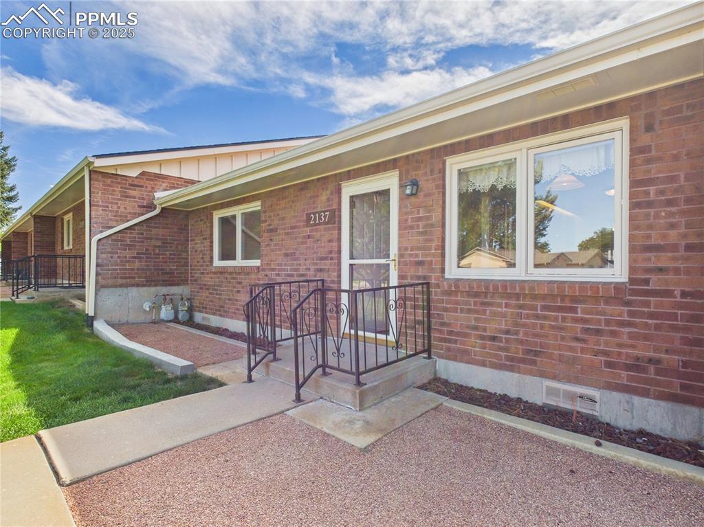 2137 Chautard Dr., Pueblo, CO 81005
