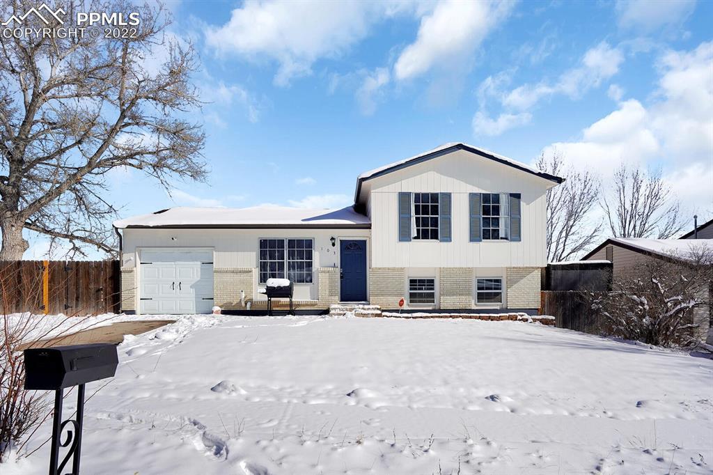 103 Frost Ln., Colorado Springs, CO 80916