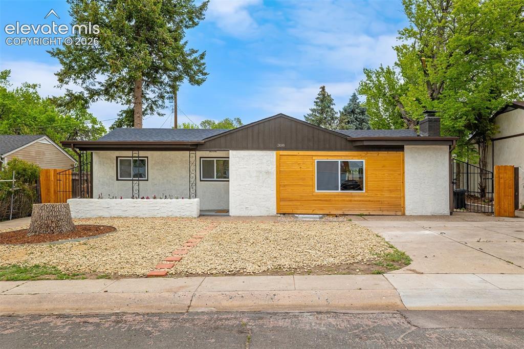 308 Redwood Dr., Colorado Springs, CO 80907