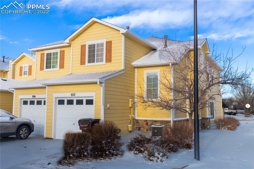 802 Red Thistle View, Colorado Springs, CO 80916