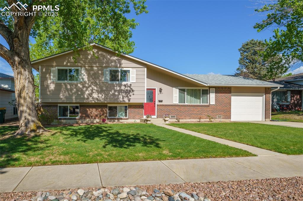 2122 Tesla Dr., Colorado Springs, CO 80909