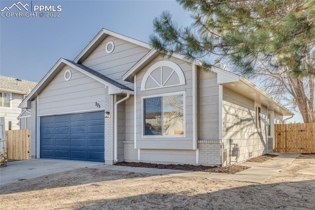 275 Dix Cir., Colorado Springs, CO 80911