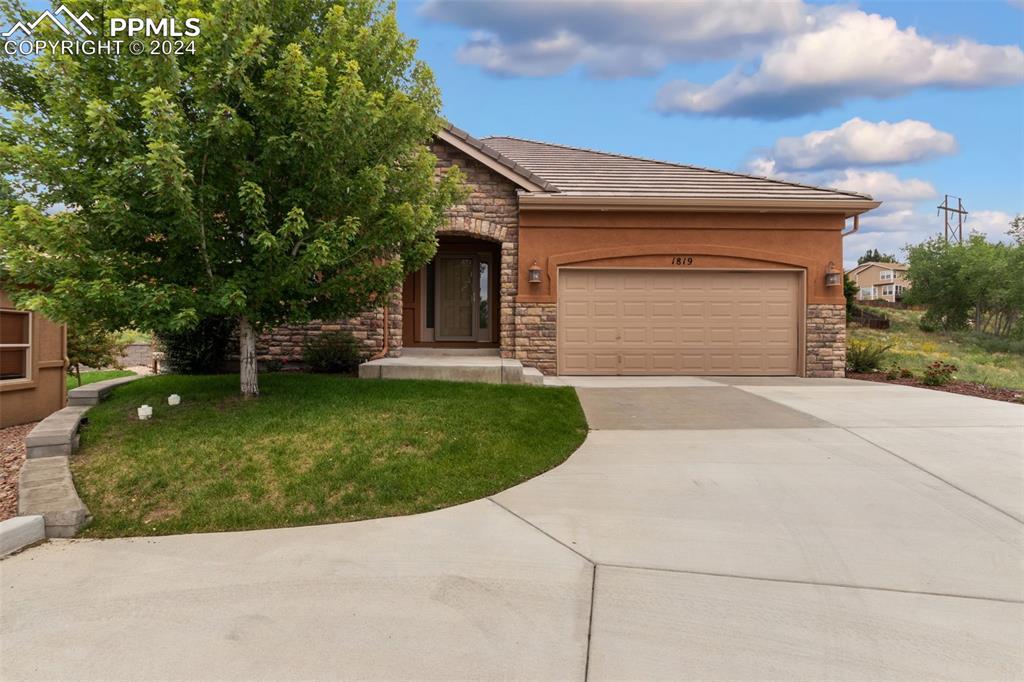1819 Parliament Dr., Colorado Springs, CO 80920
