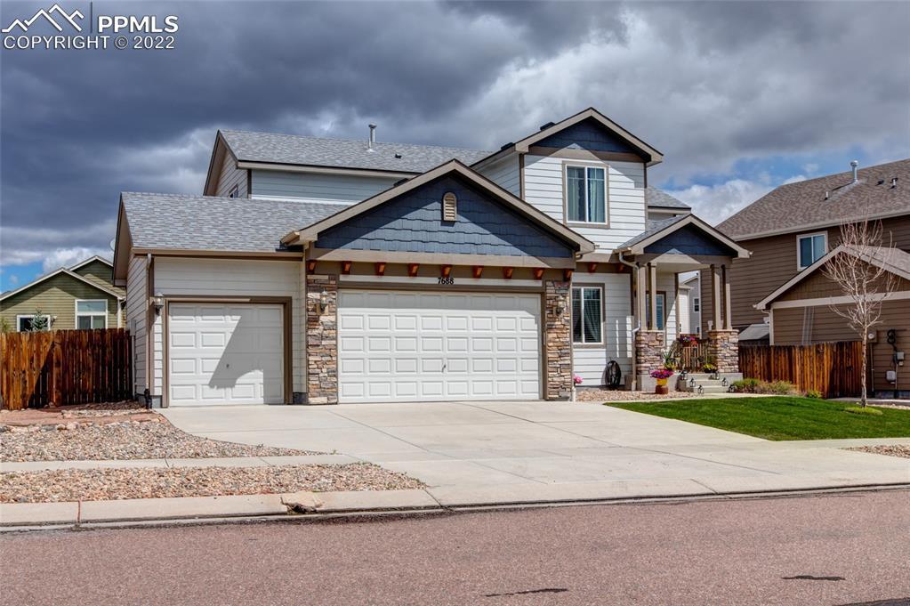 7688 Forest Valley Loop, Colorado Springs, CO 80908